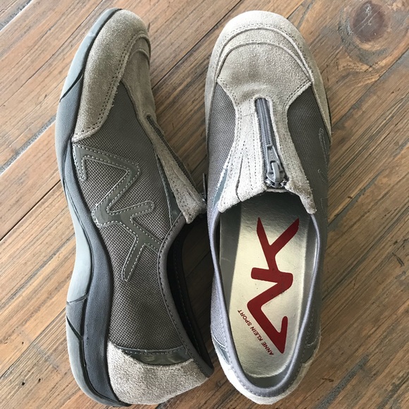 anne klein gray shoes